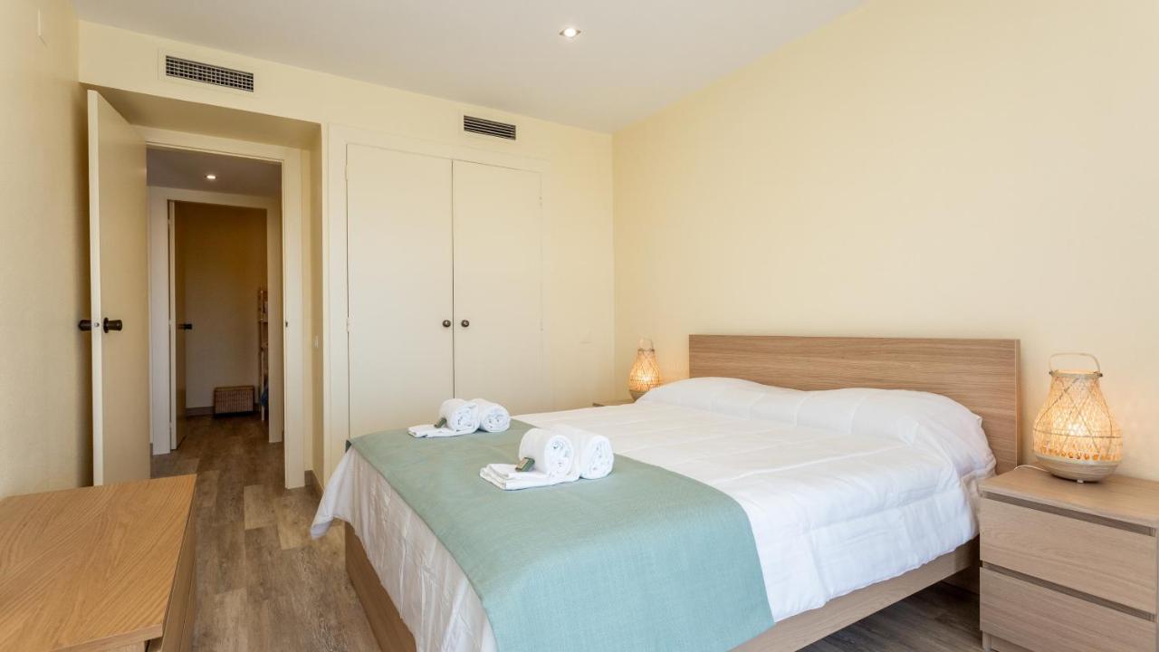 Divine Marina Apartment W/ Pool & Garden By Lovelystay Quarteira Exterior foto